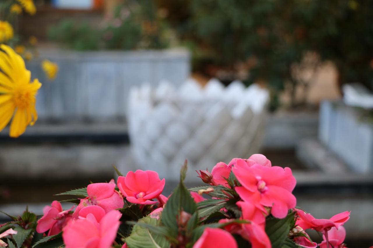 Doof Resort Hotel Lijiang (Yunnan) Exterior photo